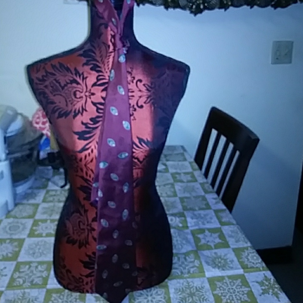 Pierre Cardin & Halston Tie - Picture 3 of 4